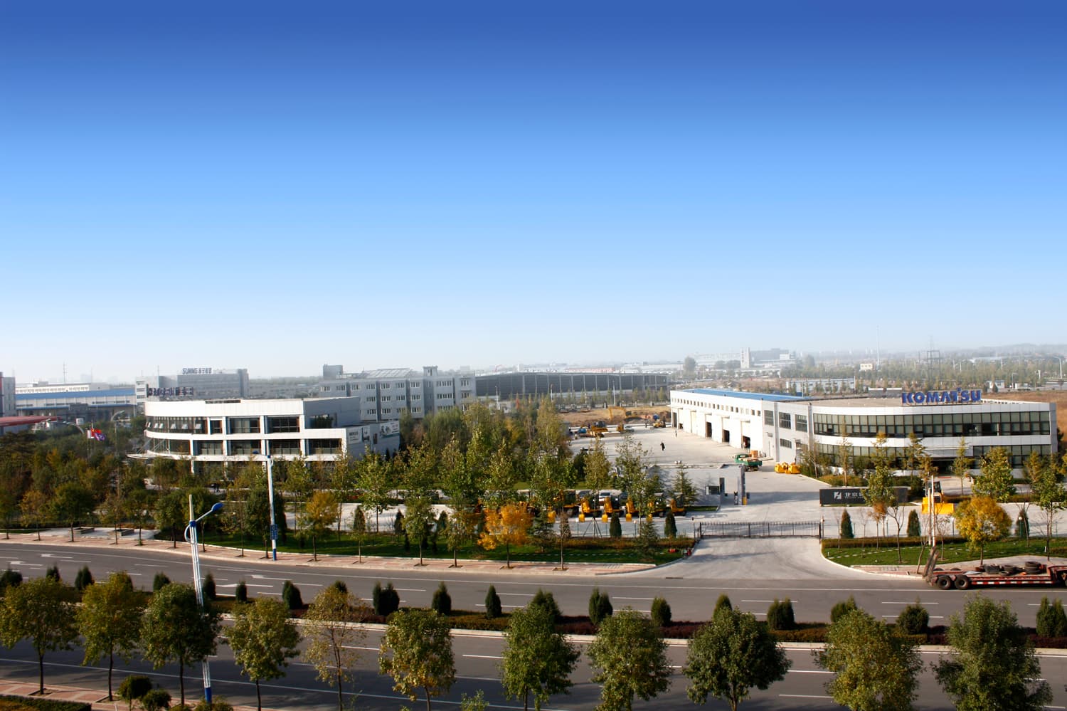 Elevated overview of Beijing Hengri Industrial Park
