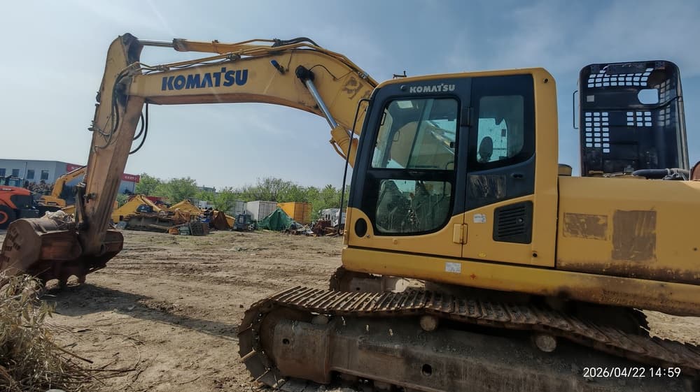 2017 Komatsu PC300-8 Used Excavator (H007_PC300-8)